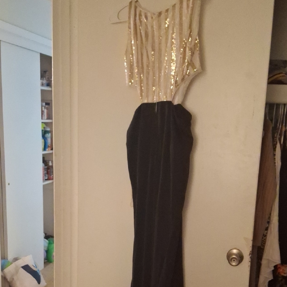 Perfect homecoming Dress Elegant Black and Gold Sequin Dress